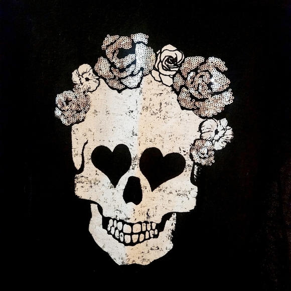No Boundaries black and grey skull shirt with sequin rose decals size XXL - Picture 5 of 6